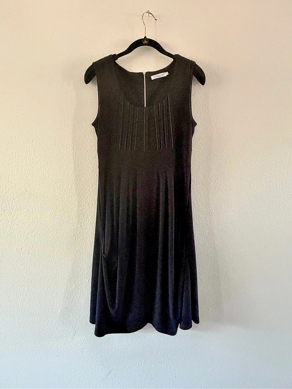 Dzhavael Black Pleated Dress Size Small Like New